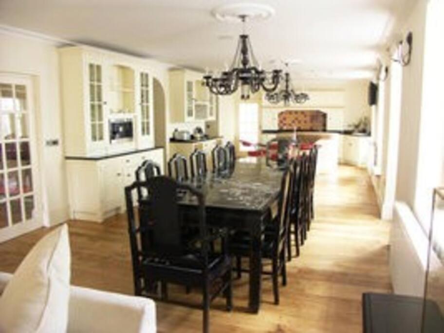Huge Tenby Pet Friendly House Sleeps 14 Eksteriør billede